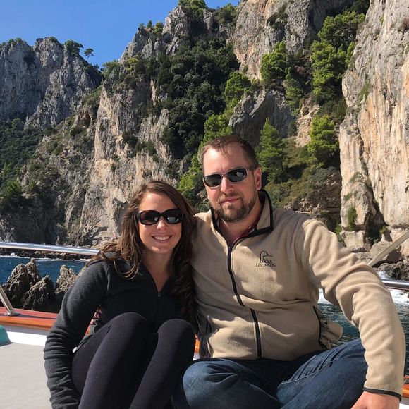 Meet your Posher, Stephanie - Picture 1 of 1